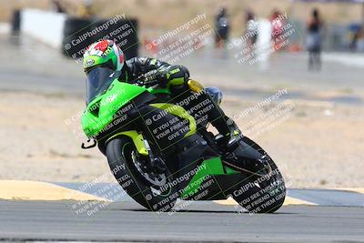 media/Apr-10-2022-SoCal Trackdays (Sun) [[f104b12566]]/Turn 2 (1135am)/